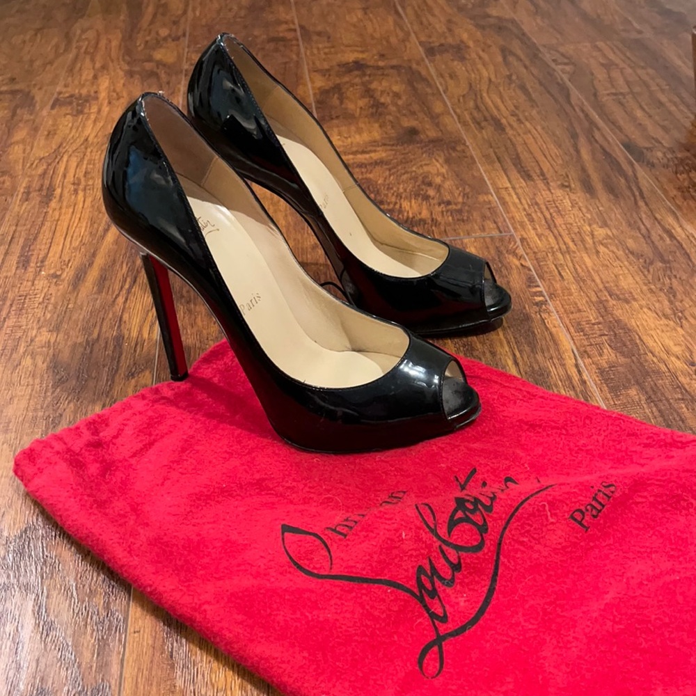 Christian Louboutin Black pumps